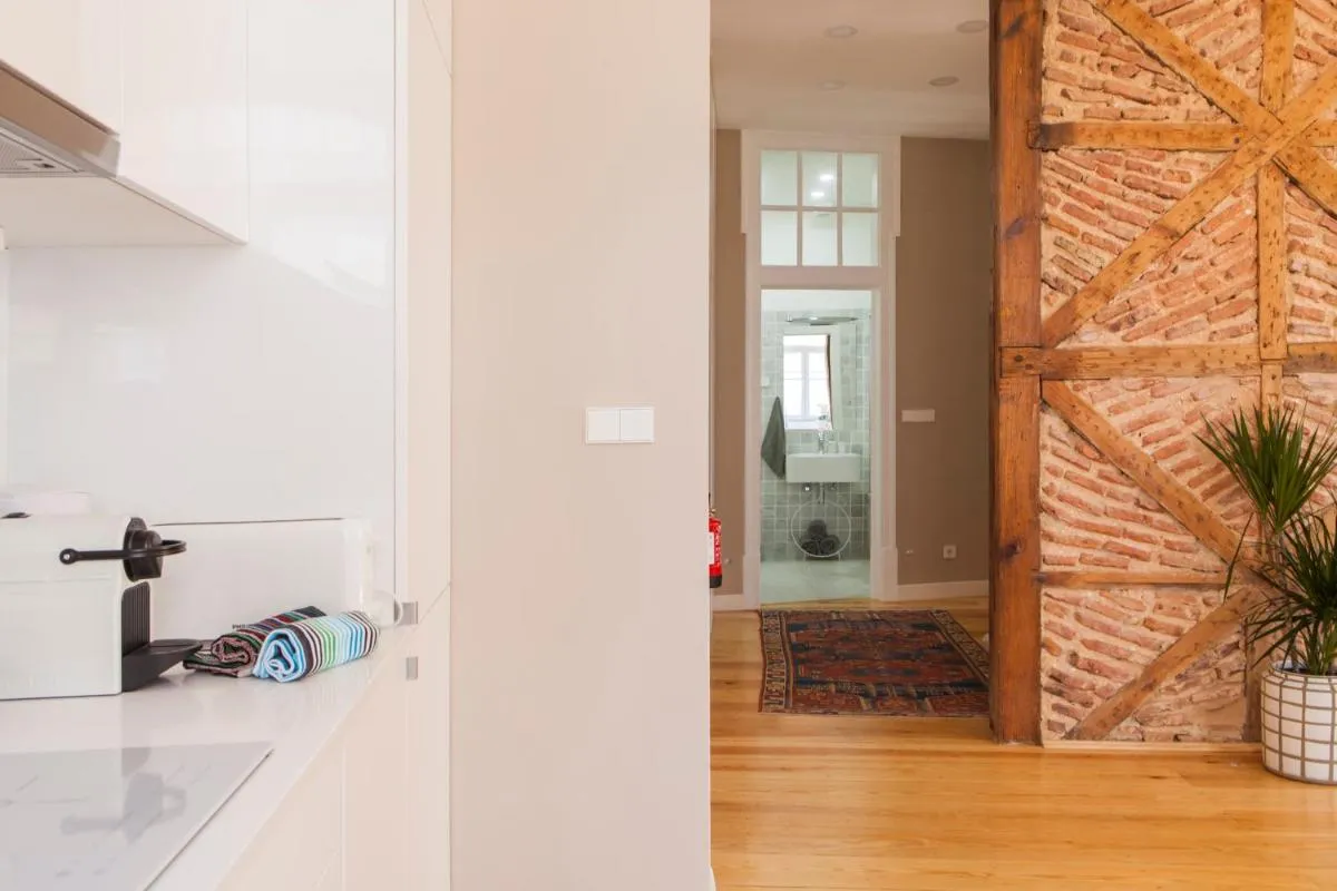 Image 2 of Alfama Baixa Spacious And Bright Apartment Blends the Historic and the Contemporary 2 Bedrs & 2 Bathrs AC 18th Century Building