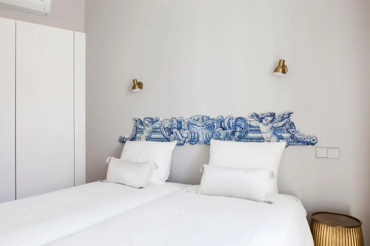 Image 1 of Alfama Sophisticate Flat With Balconies 2Bedrs 2Baths & AC in 19th Century Building Historic Center