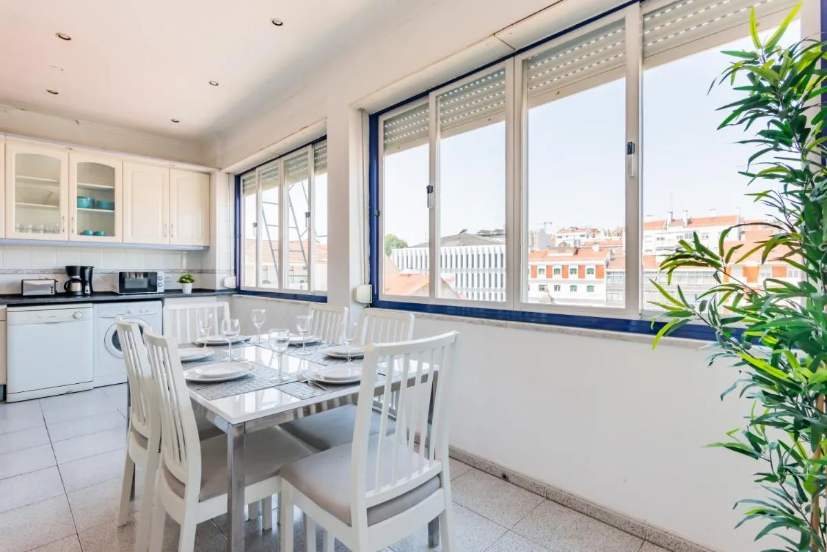 Image 3 of Almirante Home with 3 Bedrooms