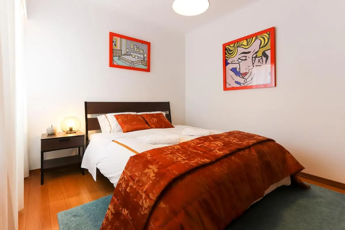 Image 6 of Amazing Downtown Family Apartment
