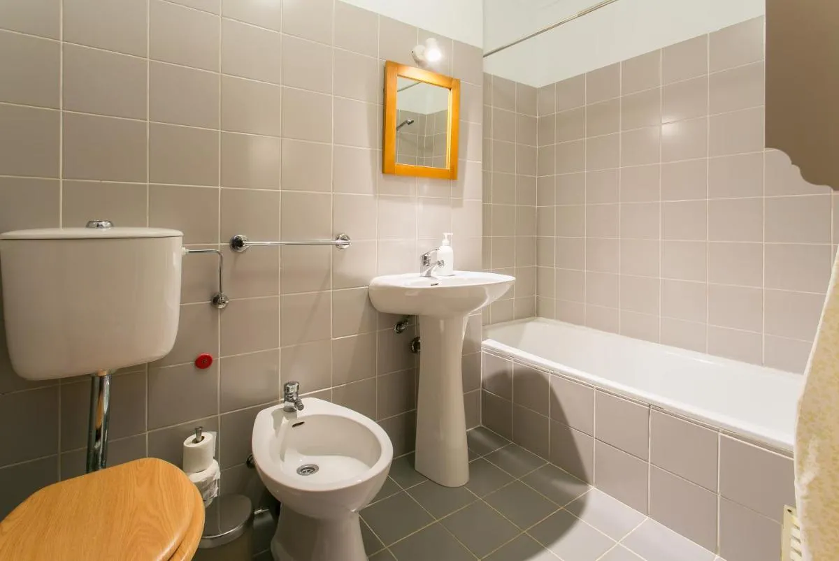Image 2 of Apartamento central e confortável junto ao bairro da Graça