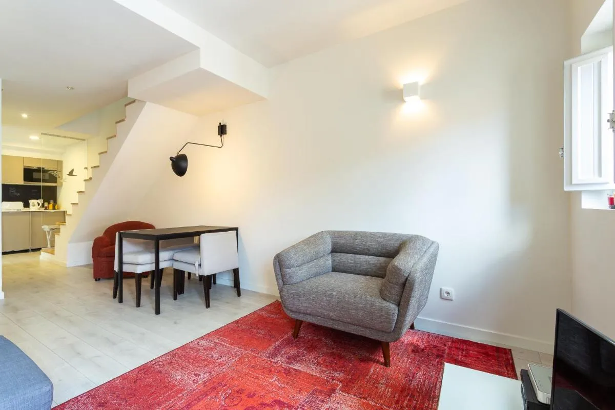 Image 3 of Apartment 28 Tram Duplex