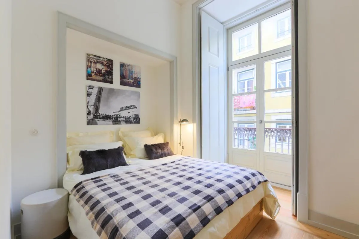 Image 2 of Bacalhoeiros 99 – Beautiful and bright Apartment @ Baixa, Chiado