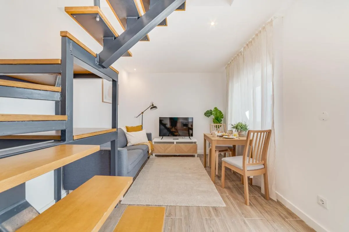 Image 5 of Campolide Duplex Apartments