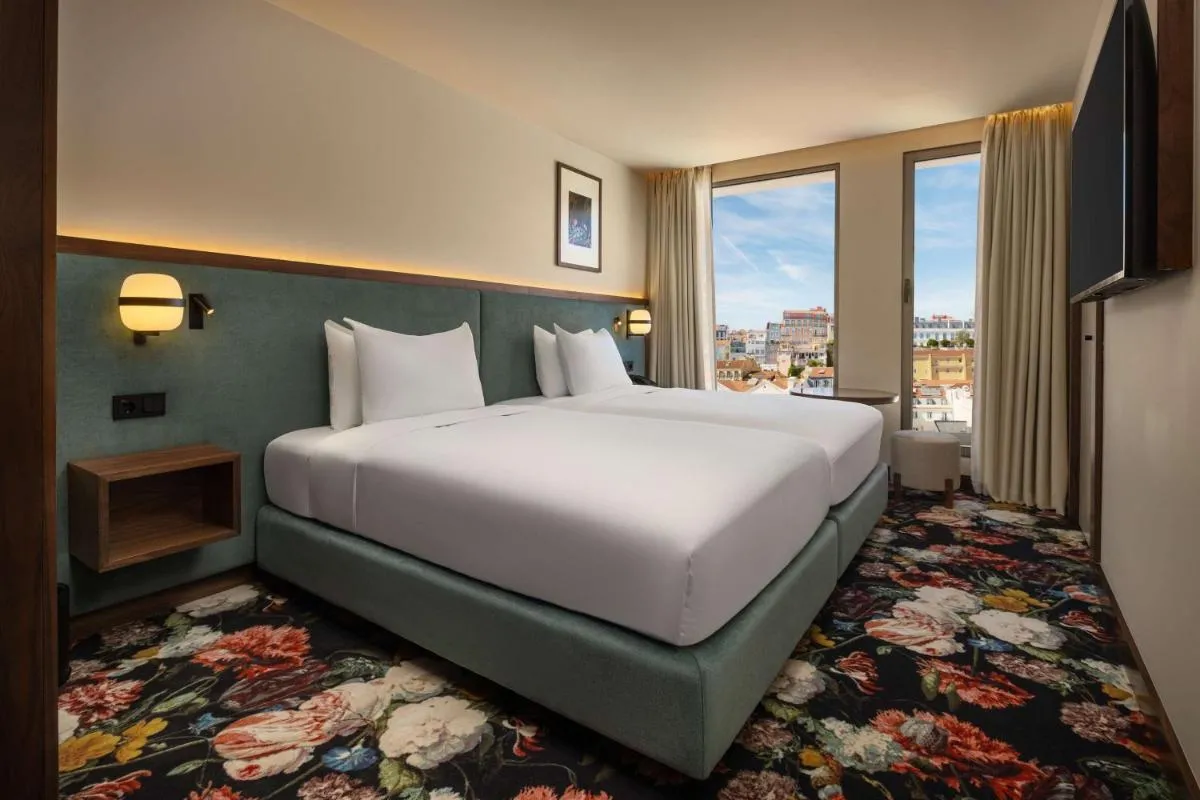 Image 1 of DUO Hotel Lisbon, Curio Collection by Hilton