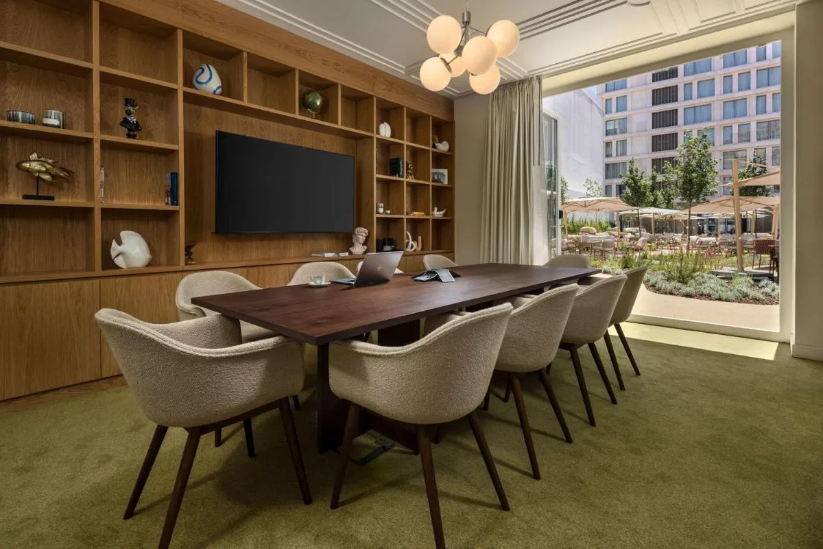 Image 3 of DUO Hotel Lisbon, Curio Collection by Hilton