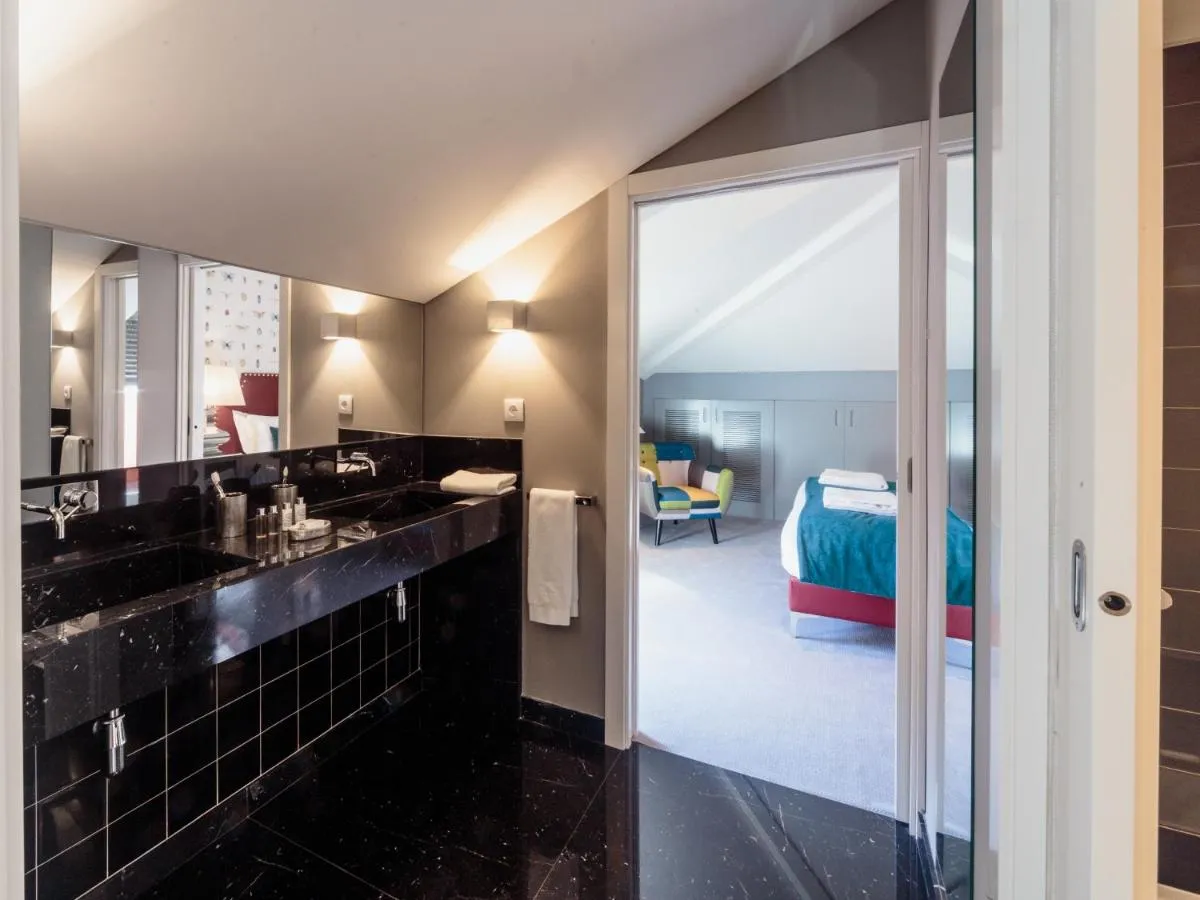 Image 2 of Dear Lisbon – Gallery House