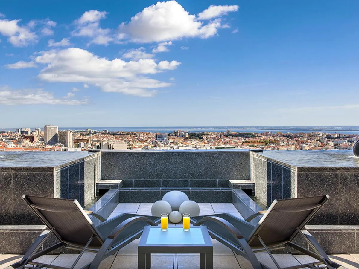 Image 6 of Dom Pedro Lisboa
