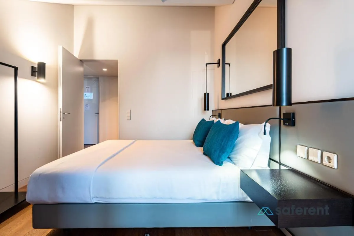 Image 5 of Exclusive Top Floor 2BD by the TimeOut market