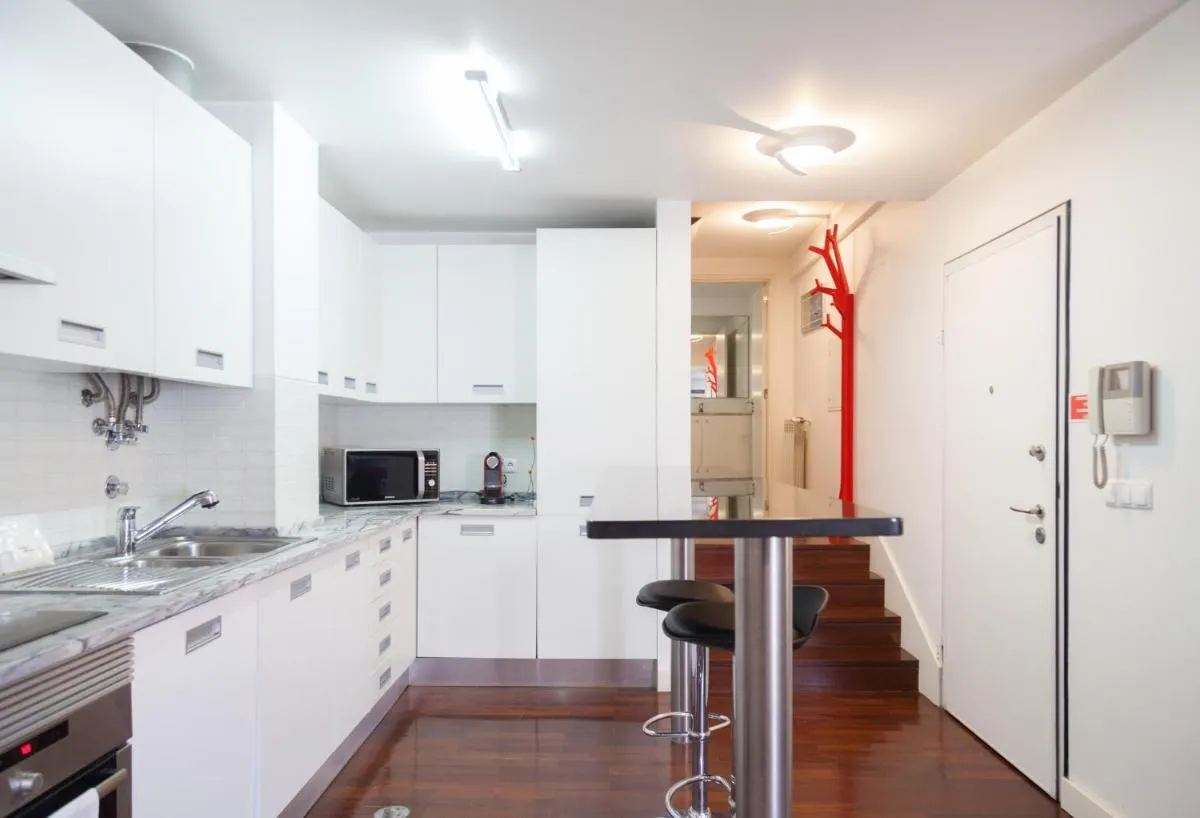 Image 4 of FLH Chiado Artsy Duplex