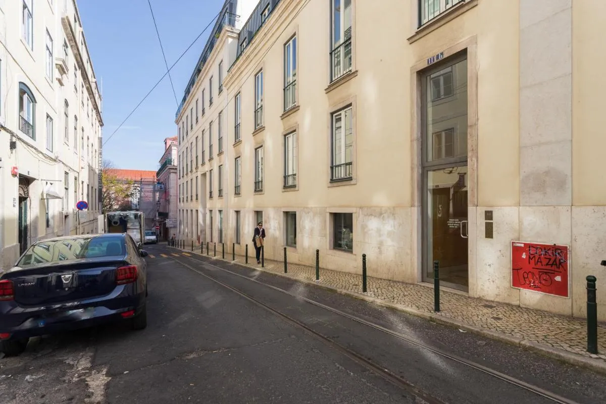 Image 5 of FLH Chiado Design Flat