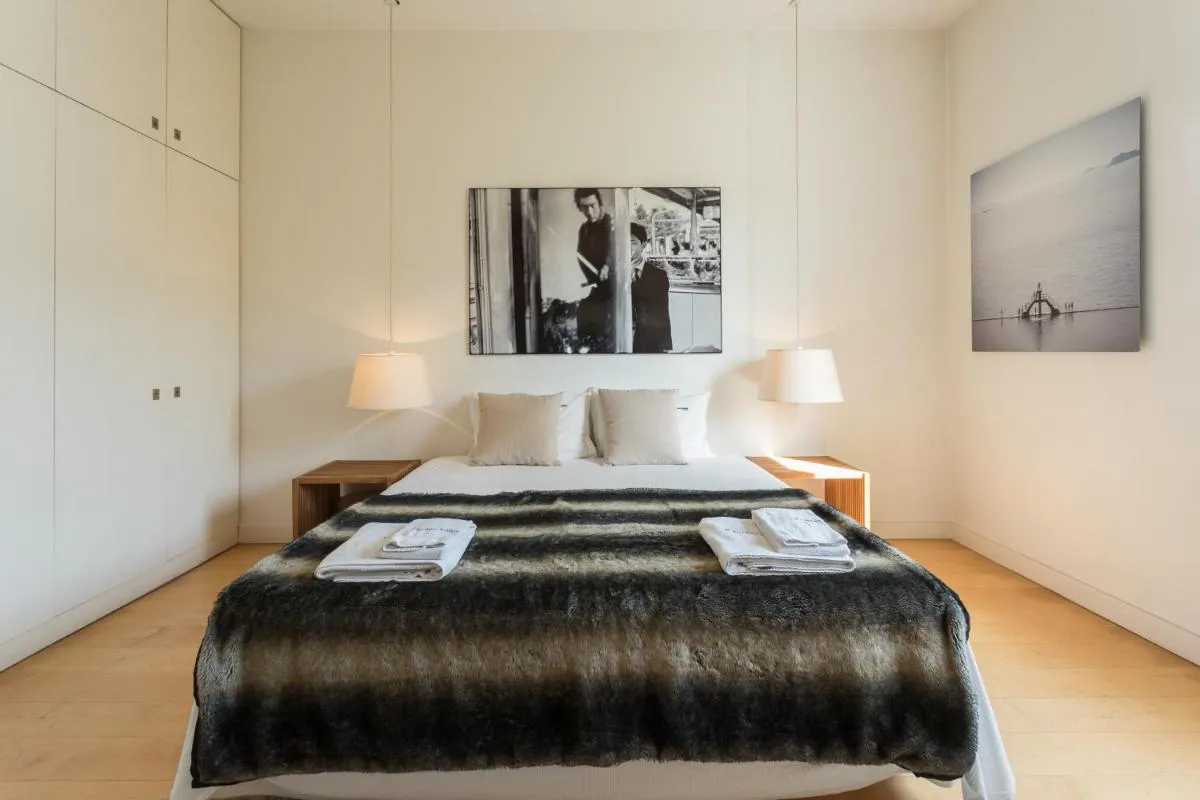 Image 1 of FLH Chiado Design Flat