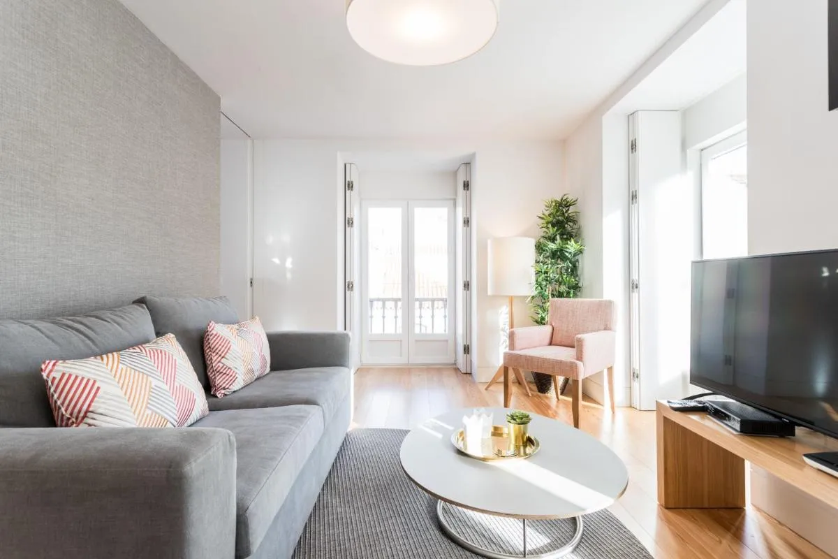 Image 4 of FLH Chiado Elegant Apartment