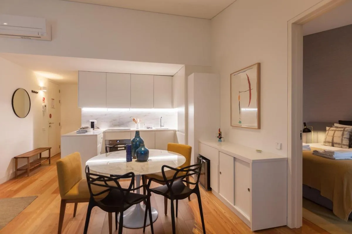 Image 2 of FLH Chiado Stylish Flat