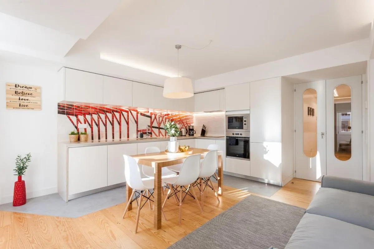 Image 3 of FLH Chiado Sunny Apartment