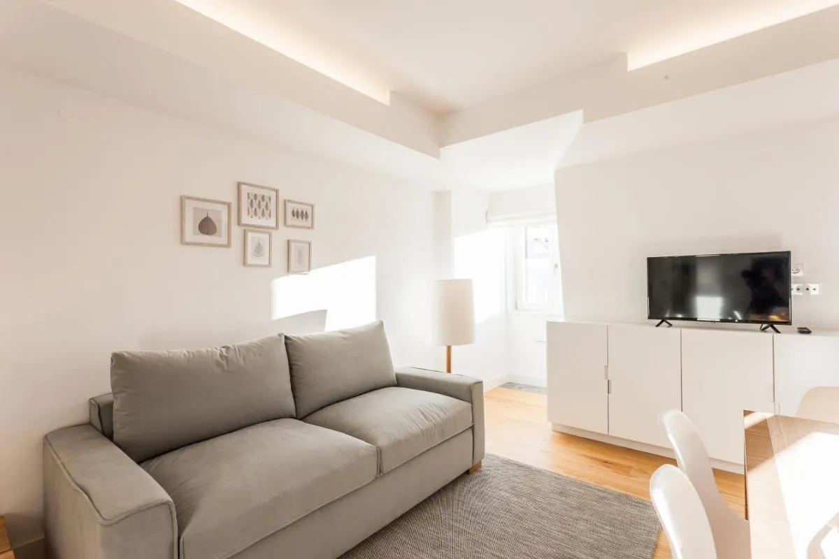 Image 4 of FLH Chiado Sunny Apartment