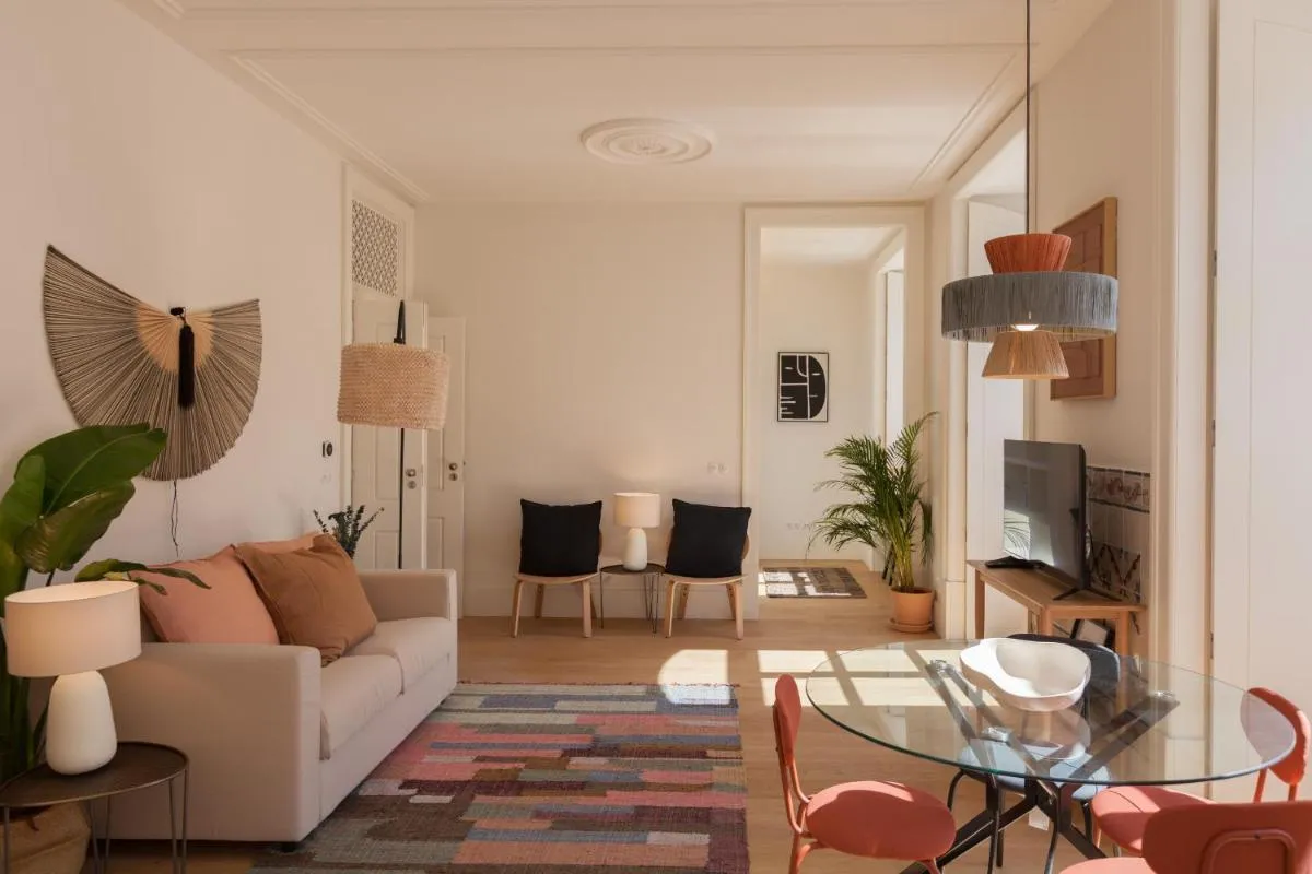 Image 4 of FLH Downtown Central Boho Flat