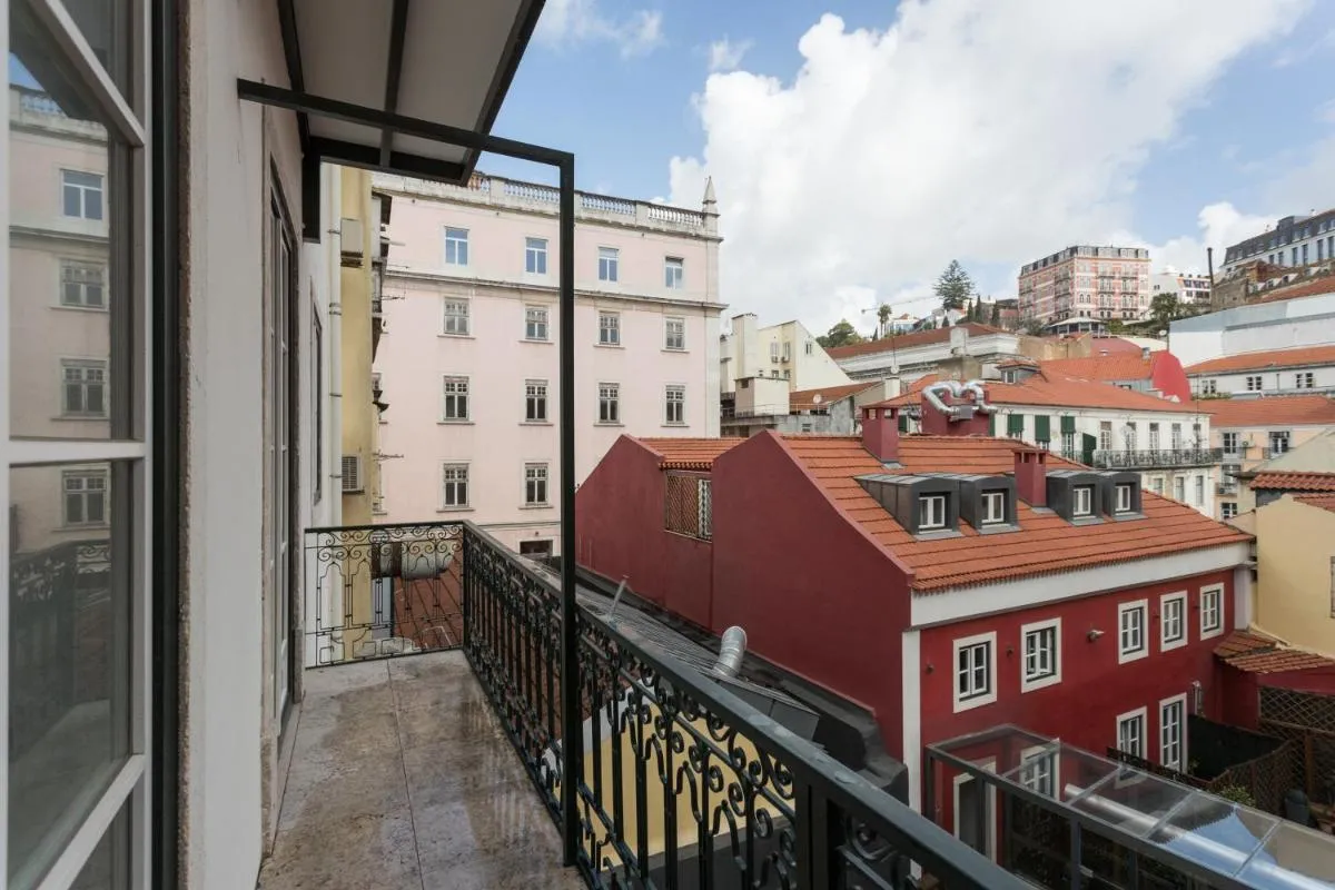 Image 5 of FLH Restauradores Fantastic Flat