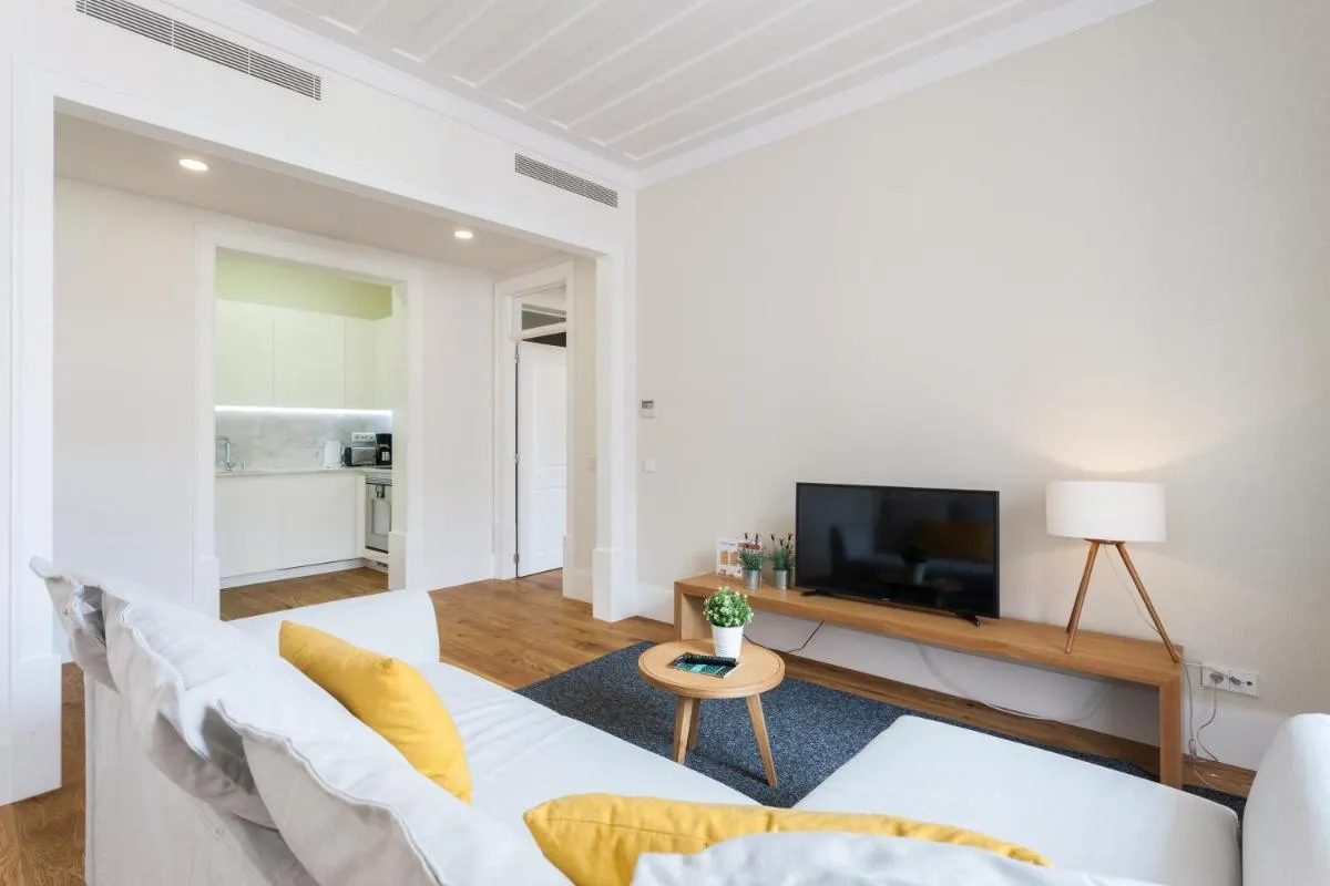 Image 3 of FLH Restauradores Fantastic Flat