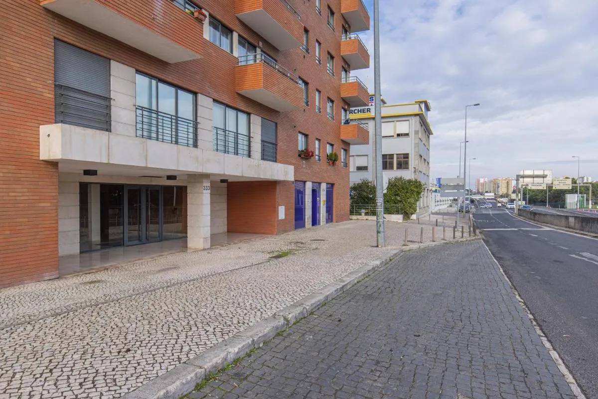 Image 5 of Fancy Apartment W/Metro at Doorstep by LovelyStay