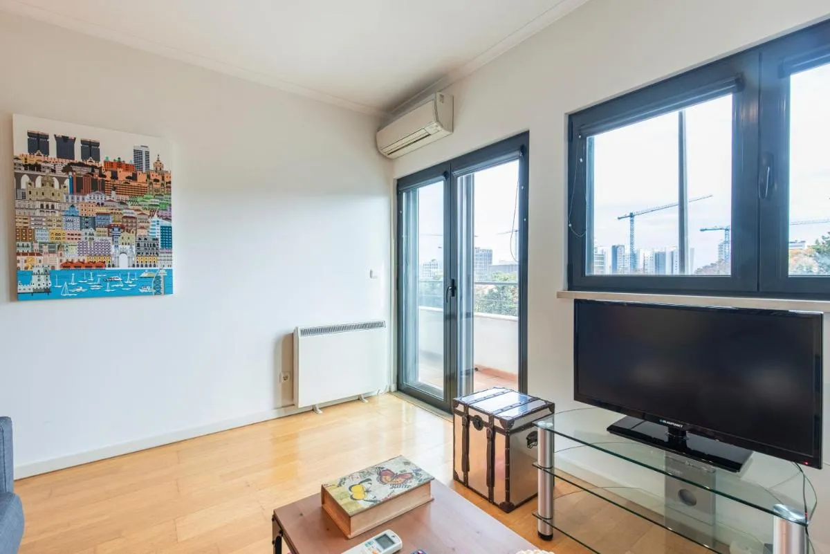 Image 4 of Fancy Apartment W/Metro at Doorstep by LovelyStay