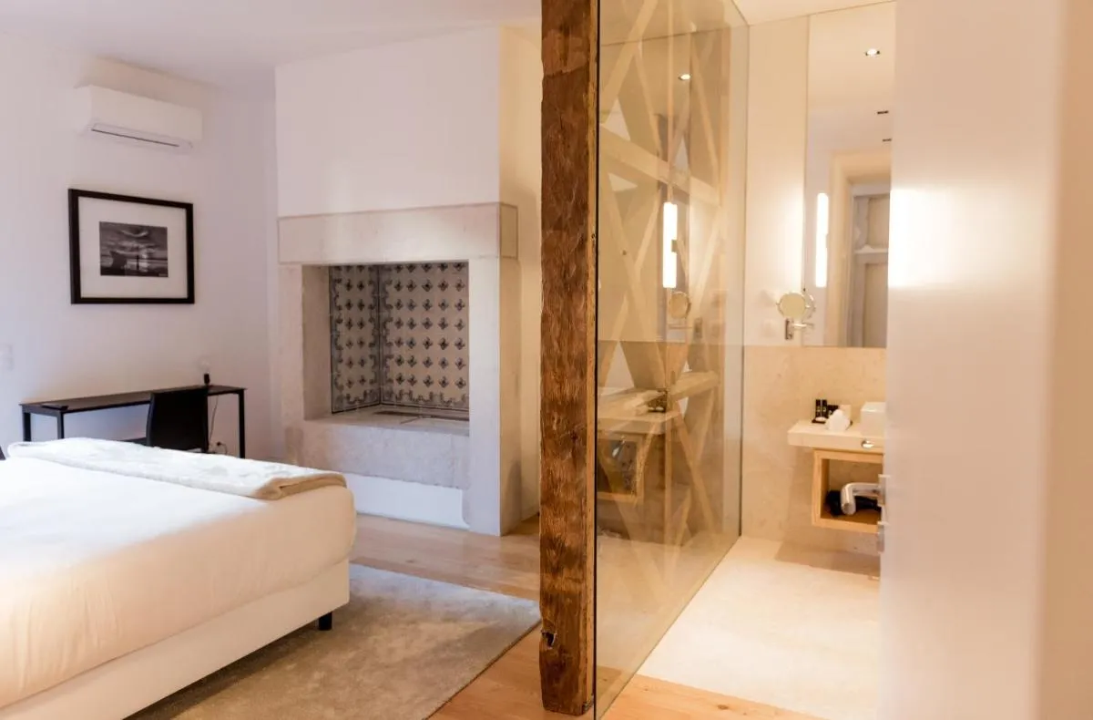 Image 2 of Flora Chiado Apartments