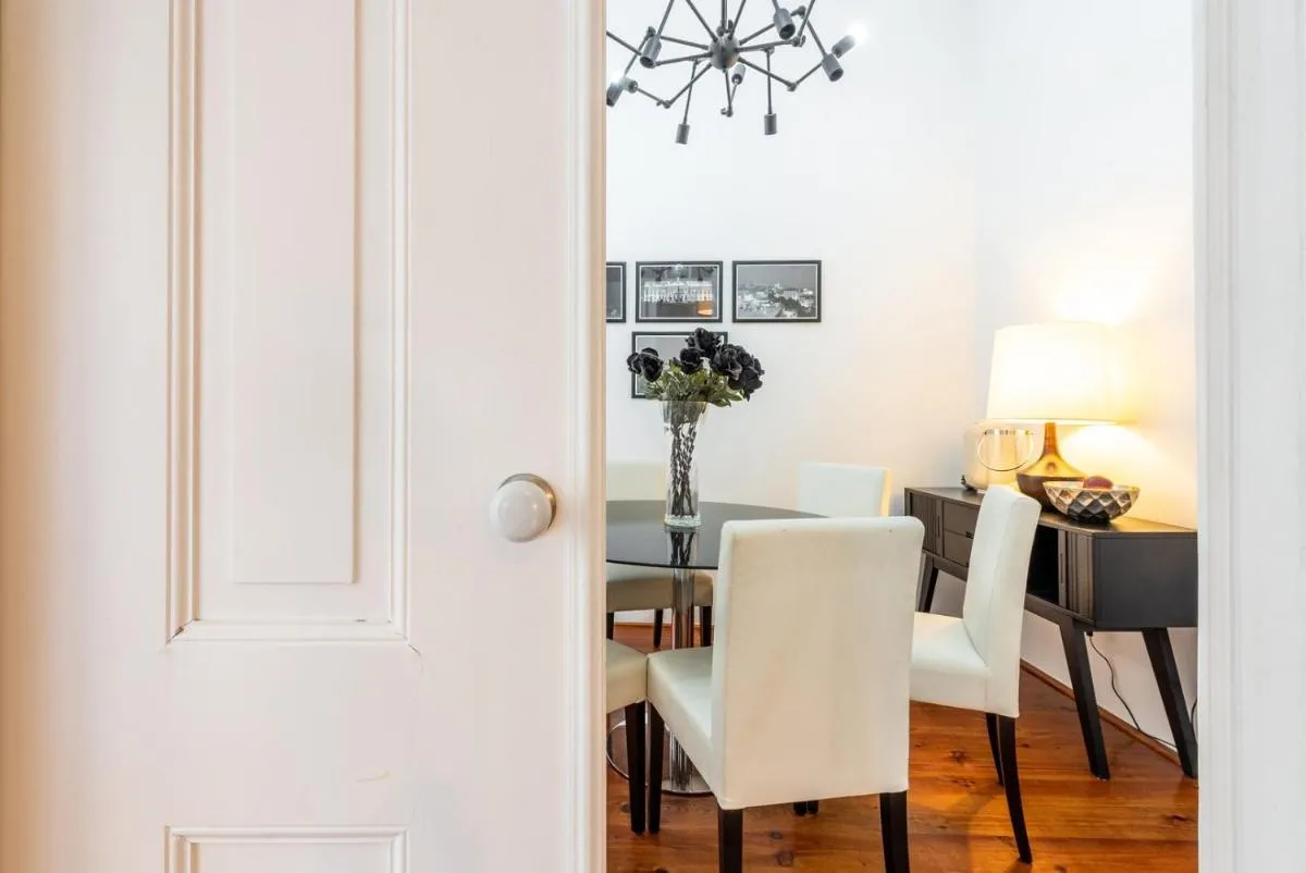 Image 6 of GuestReady – Mod-Luxe 2BR apt near Cais das Colunas