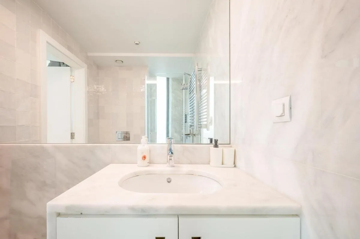 Image 5 of GuestReady – One prime stay in Campolide