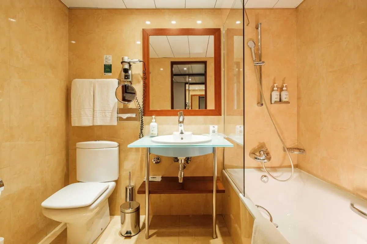 Image 2 of Holiday Inn Lisbon-Continental, an IHG Hotel