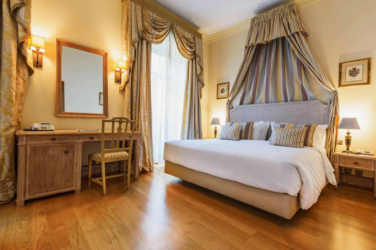 Image 1 of Hotel Real Palacio