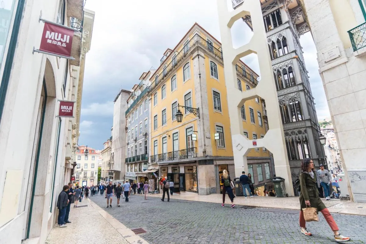 Image 5 of JOIVY Chiado Self Check-In 2-BR Flat with Parking
