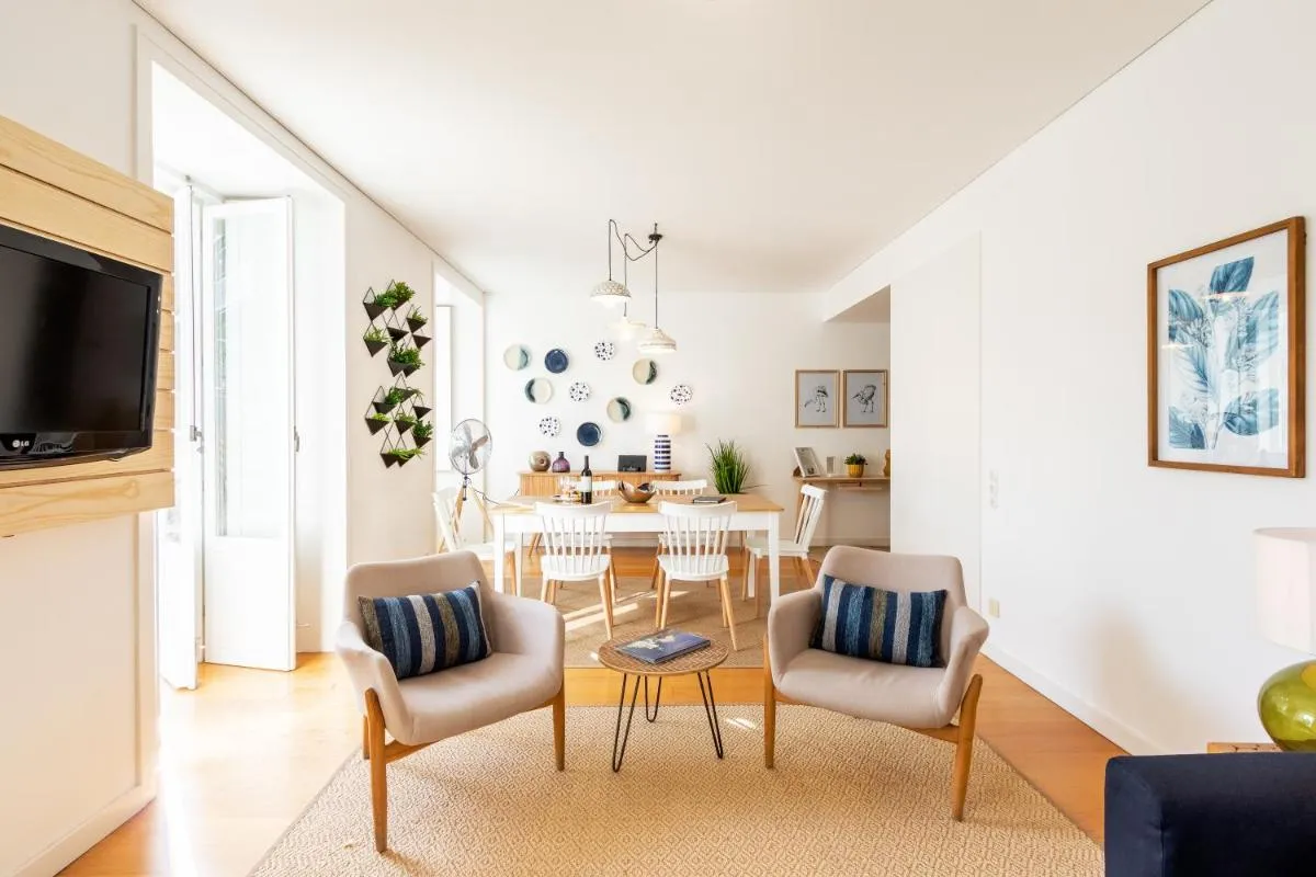Image 4 of JOIVY Chiado Self Check-In 2-BR Flat with Parking