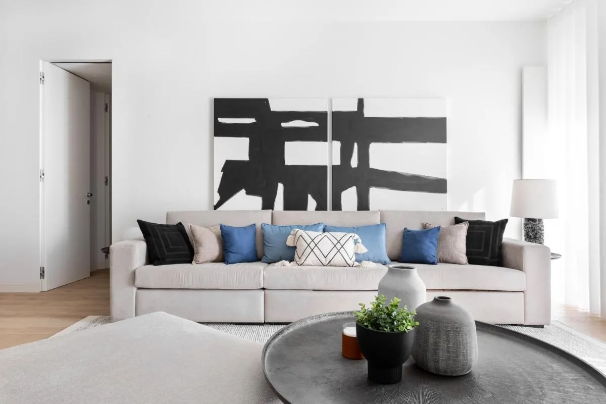 Image 1 of JOIVY Elegant 1-BR Apartment in Perfect Centre