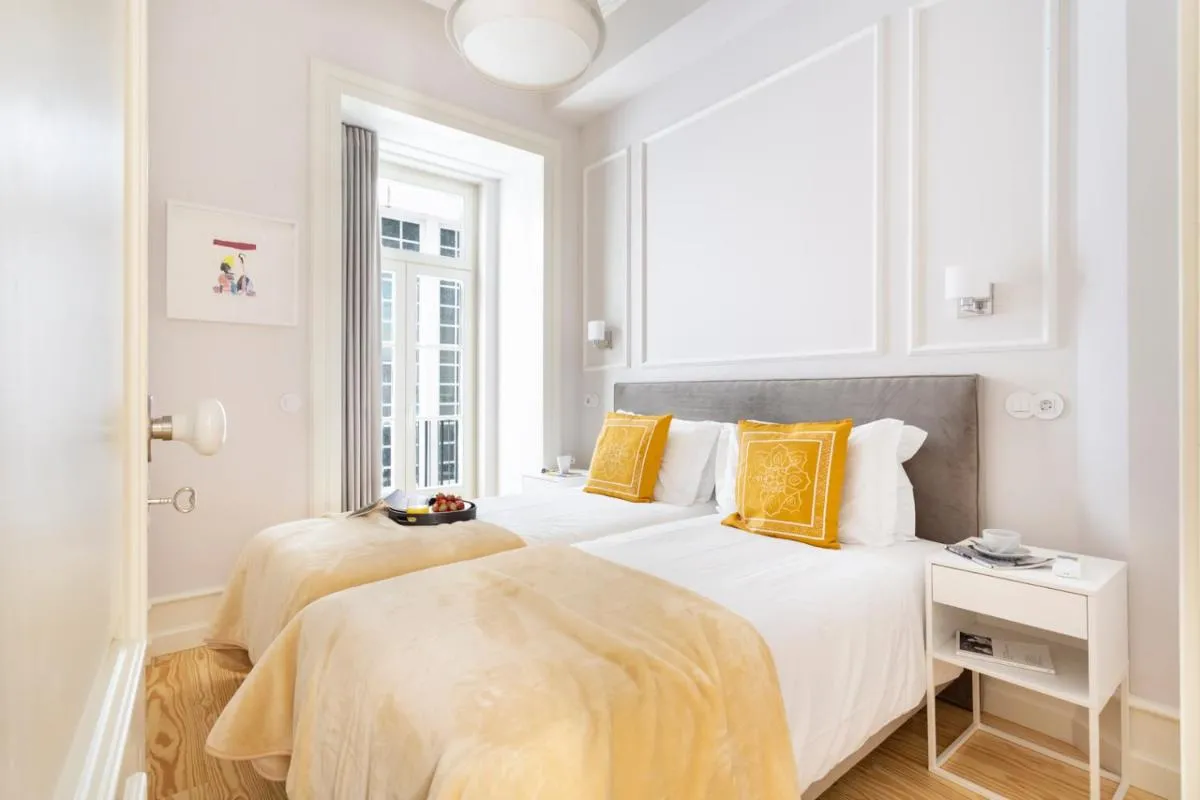 Image 1 of JOIVY Luxurious 2BR Apt with street view, 2mins to Santa Justa Lift