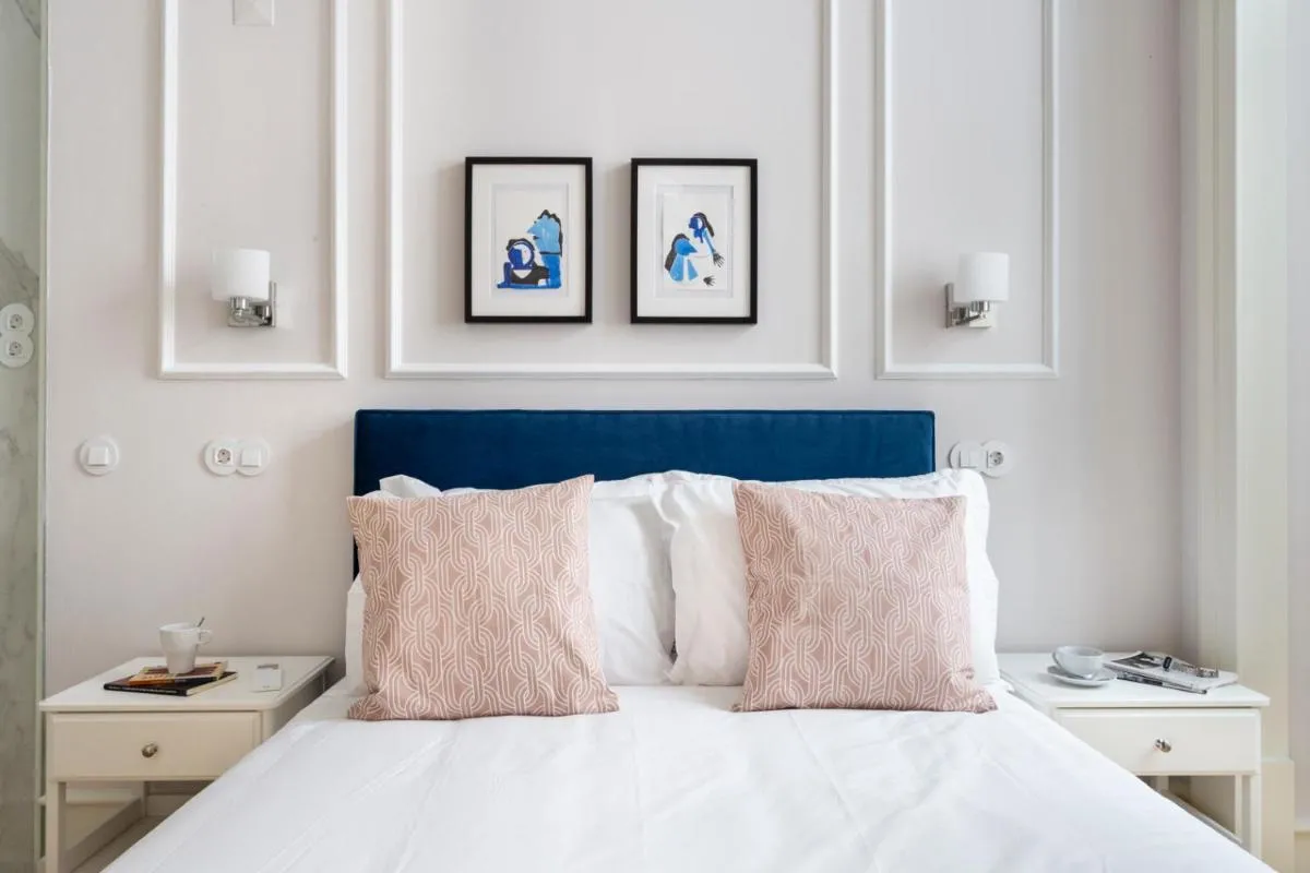 Image 6 of JOIVY Luxurious 2BR Apt with street view, 2mins to Santa Justa Lift