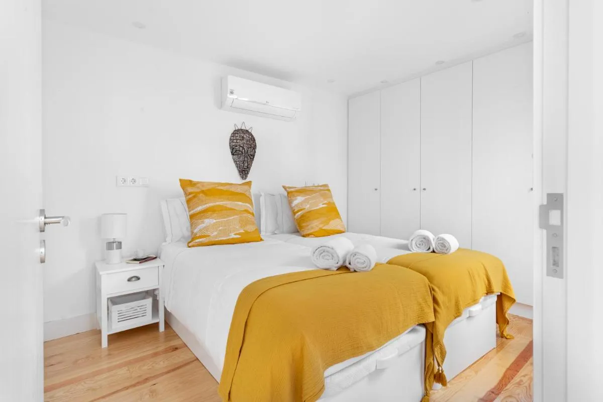 Image 6 of JOIVY Principe Real 2BR Apt with Terrace nearby Botanical Garden of Lisbon