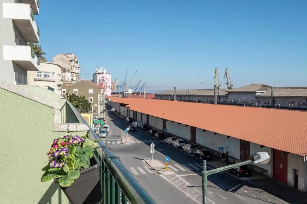 Image 5 of LISBON STORYTELLERS – Terrace by the River