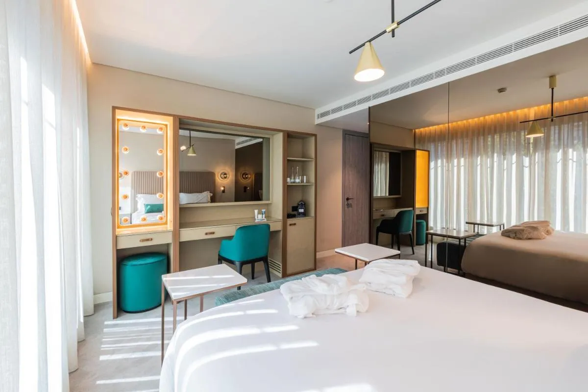Image 5 of LUSTER Hotel