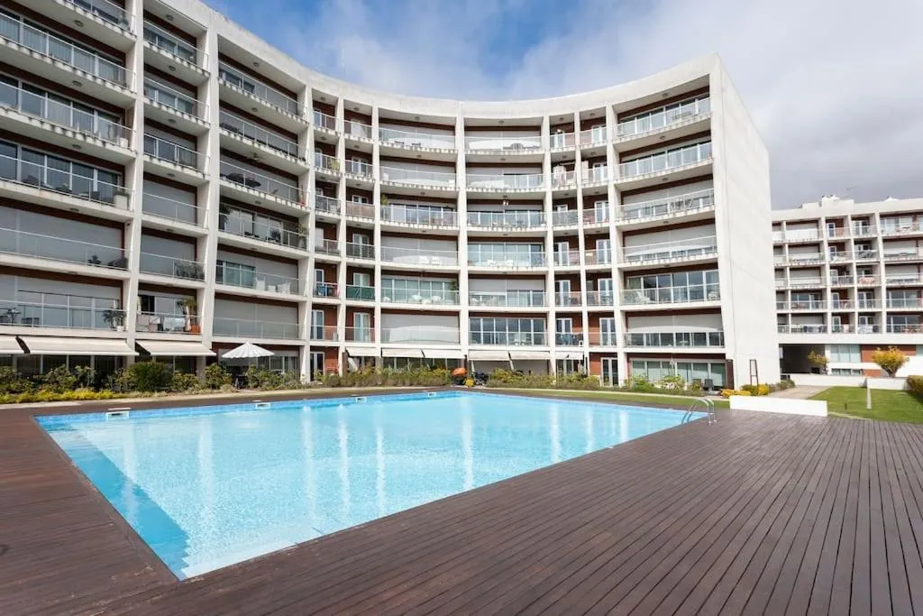 Image 3 of Lisbon Metro & Pool Apartment