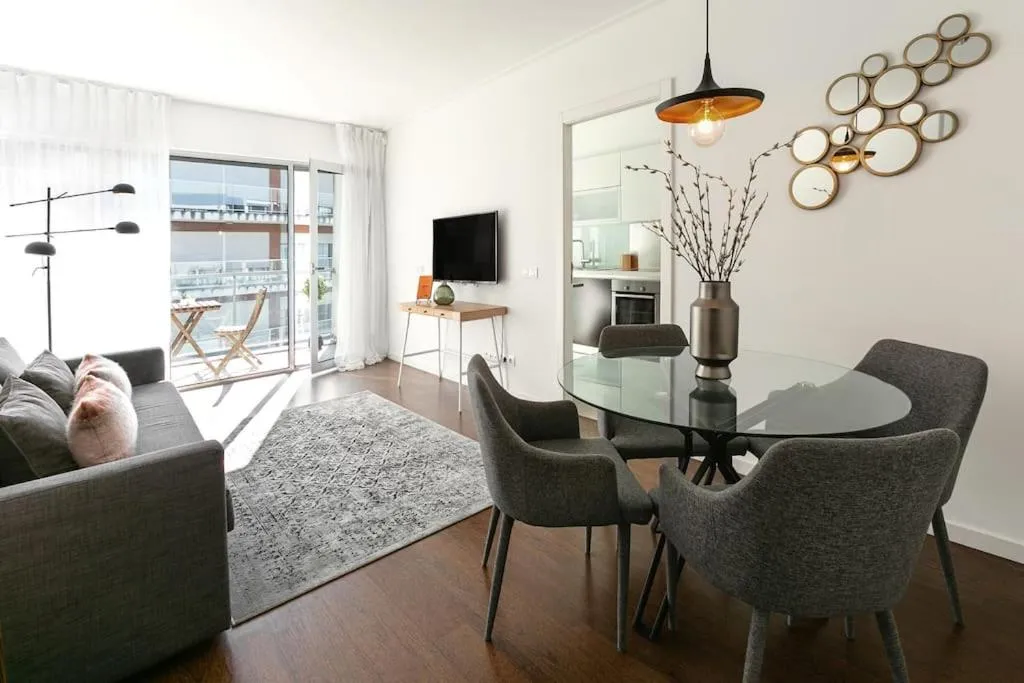 Image 5 of Lisbon Metro & Pool Apartment