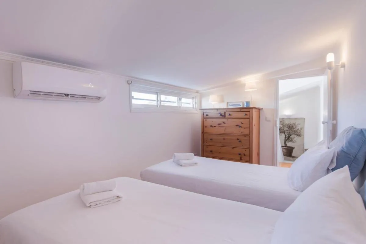 Image 5 of LovelyStay – Bairro Alto Terrace Wonder