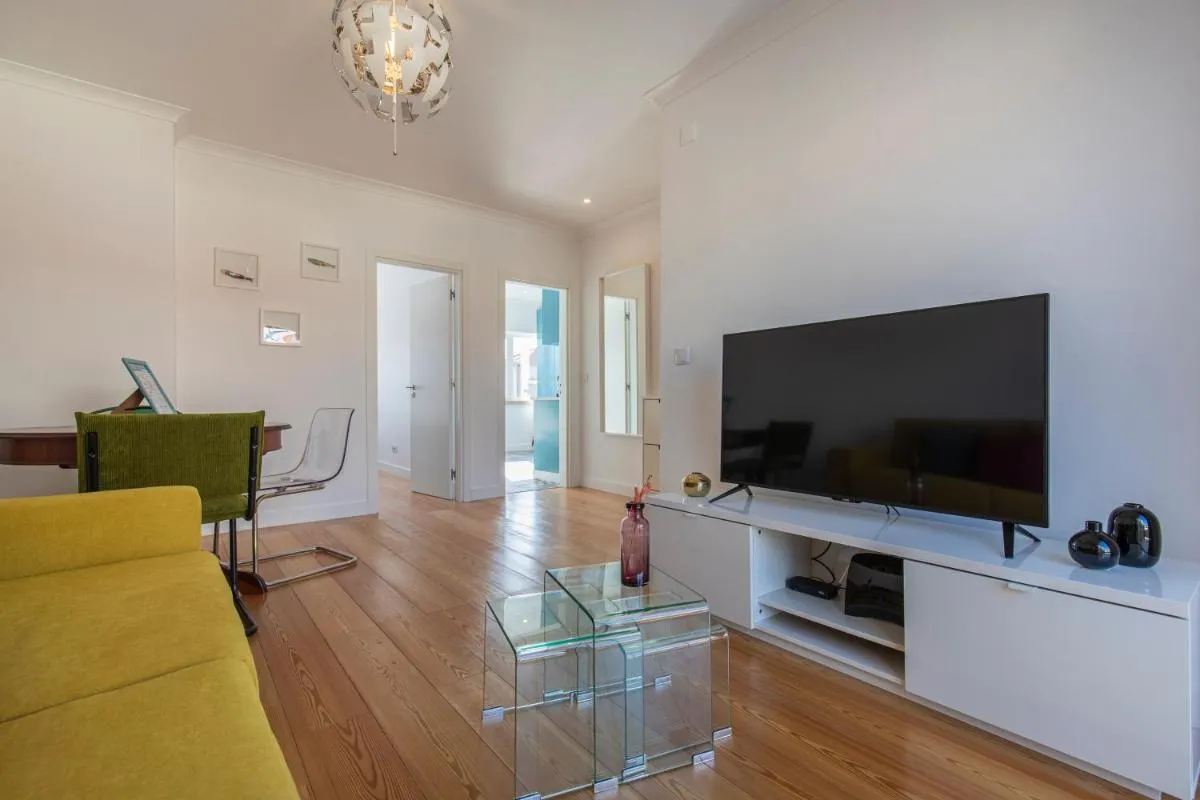 Image 4 of LovelyStay – Sunny 1BDR Apartment W/Terrace