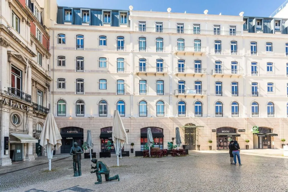Image 2 of MY LX FLAT Stylish and Design Gem in Rossio