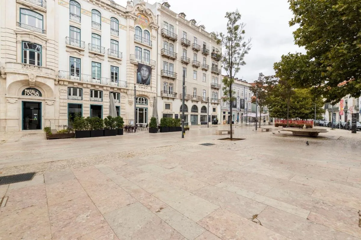 Image 4 of Majestic Apartment W/ Patio by LovelyStay
