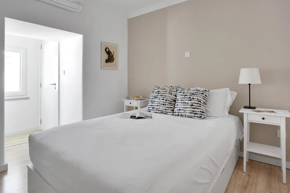 Image 6 of Modern 2 Bedroom Apartment in Estrela with Outside Terrace! Amazing for Families, Couples, Friends