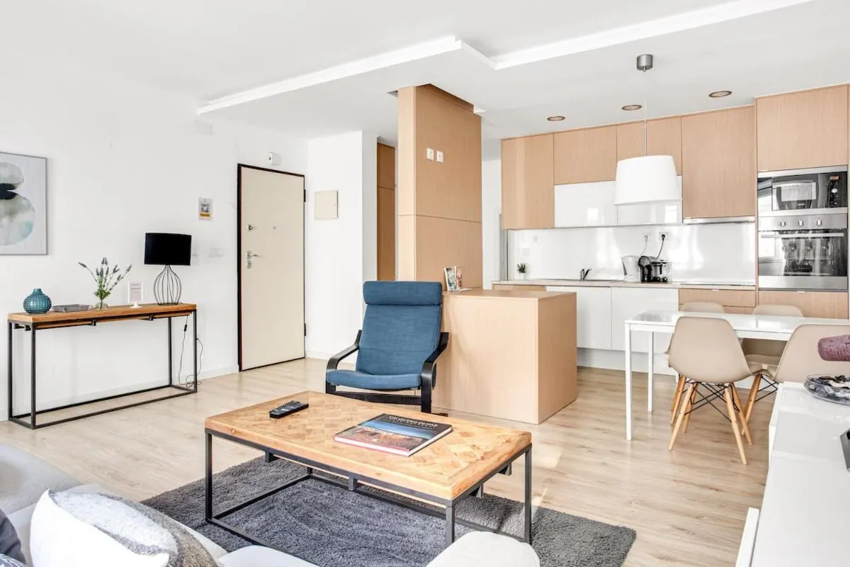 Image 2 of Modern 2 Bedroom Apartment in Estrela with Outside Terrace! Amazing for Families, Couples, Friends