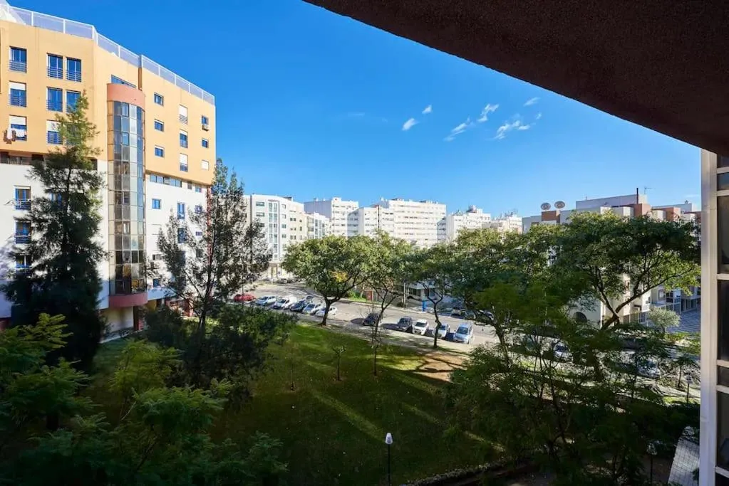 Image 6 of Modern apartment with garage and pool