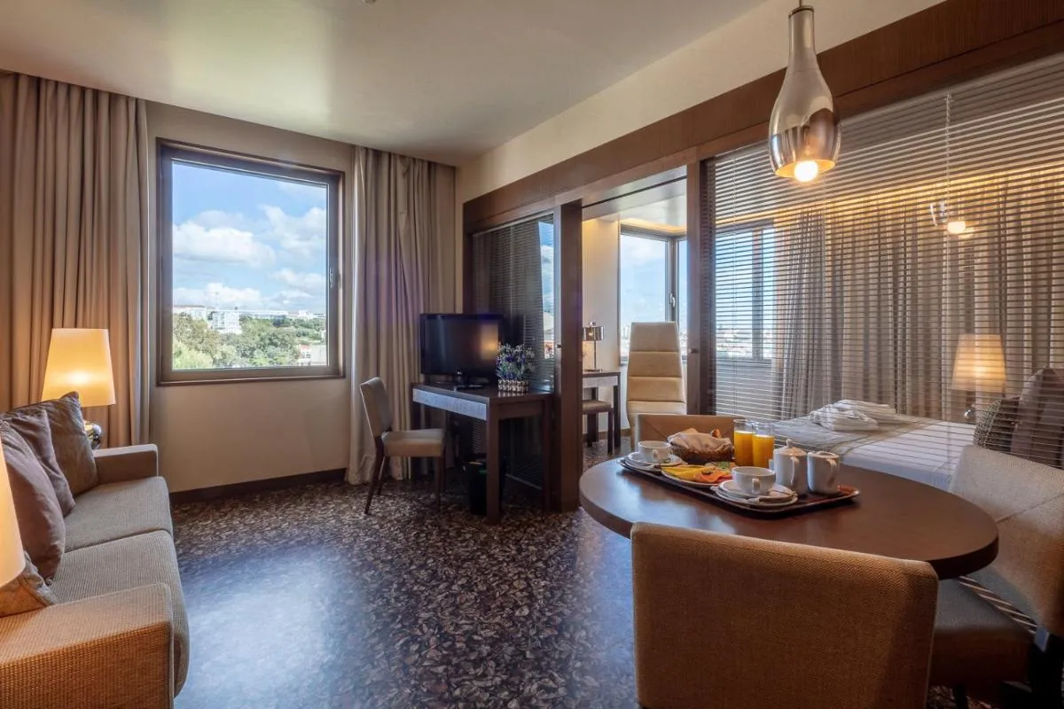 Image 2 of NEYA Lisboa Hotel