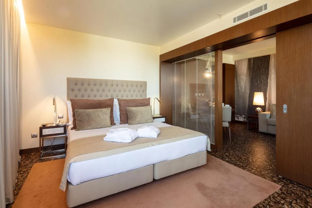 Image 3 of NEYA Lisboa Hotel