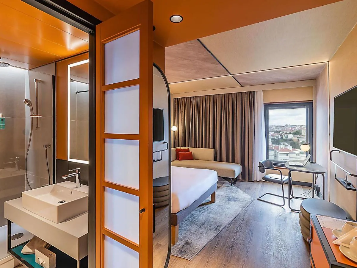 Image 1 of Novotel Lisboa